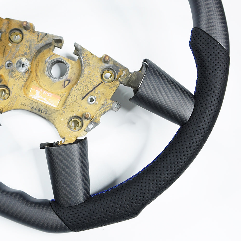 Private custom carbon fiber steering wheel for Pontiac GTO 2004-2006/perforated leather&matte carbon fiber