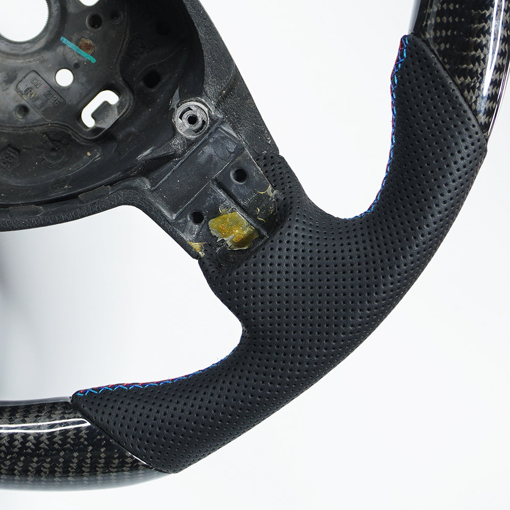 Private custom glossy carbon Fiber steering wheel with LED display&perforate leather For Volkswagen Golf 5/ MK5/ GTI
