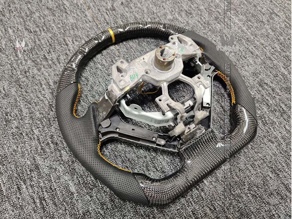 Private custom carbon fiber steering wheel for Infiniti G37/G25