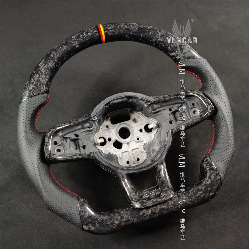 Private custom carbon Fiber steering wheel For VW Golf MK7 MK7GTI MK7R / Forged carbon fiber